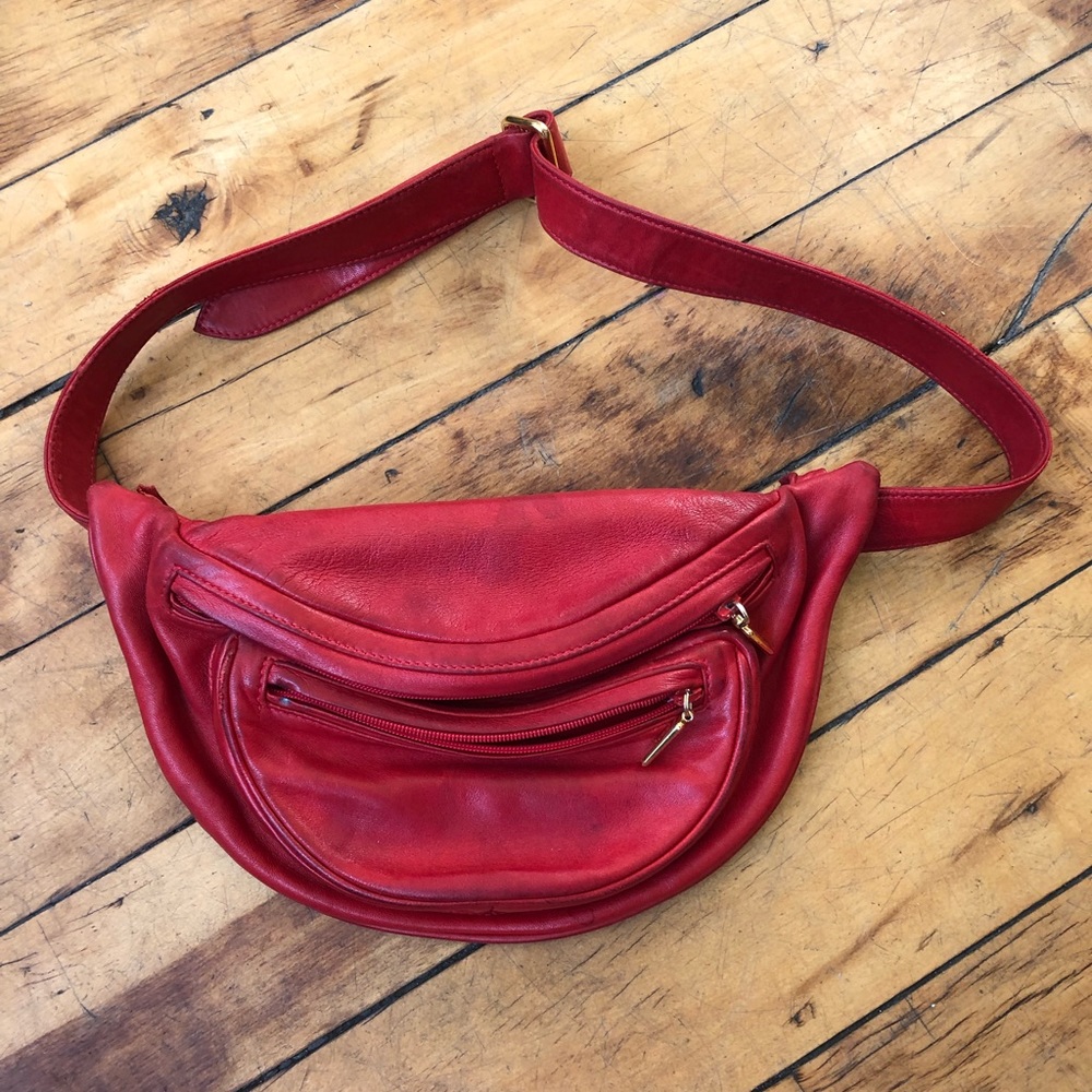Vintage Red Leather Gucci Waist Purse